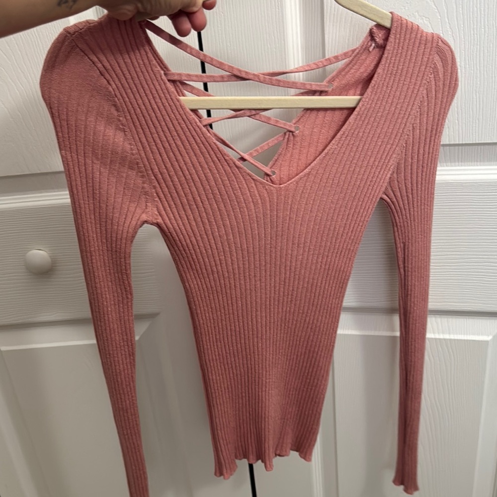 Women's Pink Ribbed V-Neck Top